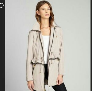 BETSEY JOHNSON PEPLUM LACE ANORAK TRENCH LINED NWT